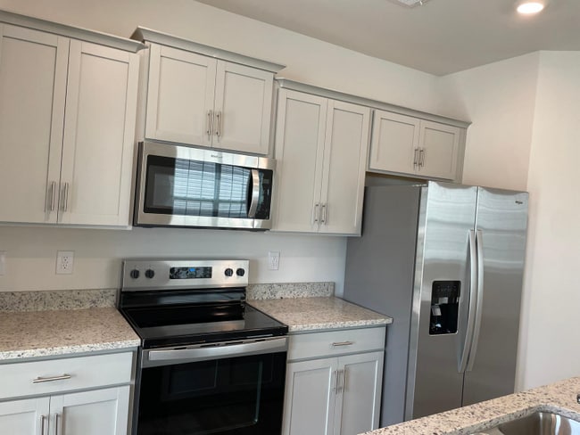 1186 Evelynnview Ln in Kernersville, NC - Building Photo - Building Photo