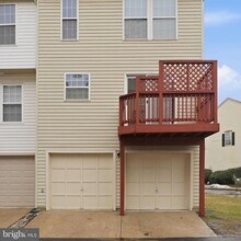 13815 Churchville Dr in Upper Marlboro, MD - Foto de edificio - Building Photo