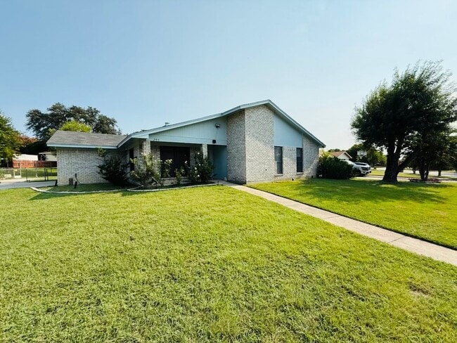 203 Daffodil Dr in Killeen, TX - Building Photo - Building Photo