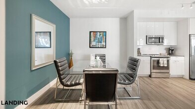 4950 W Prescott St, Unit 5209 in Tampa, FL - Foto de edificio - Building Photo