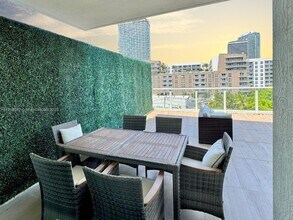 321 NE 26th St in Miami, FL - Building Photo - Building Photo