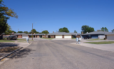 Wolfforth Duplexes in Wolfforth, TX - Building Photo - Building Photo