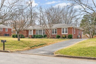 224 Cherokee Trail in Clarksville, TN - Building Photo - Building Photo