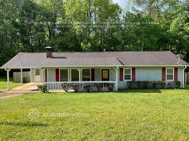 3080 Palomino Dr in Powder Springs, GA - Building Photo