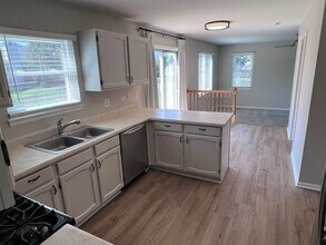 1134 Dovercliff Way in Crystal Lake, IL - Building Photo - Building Photo