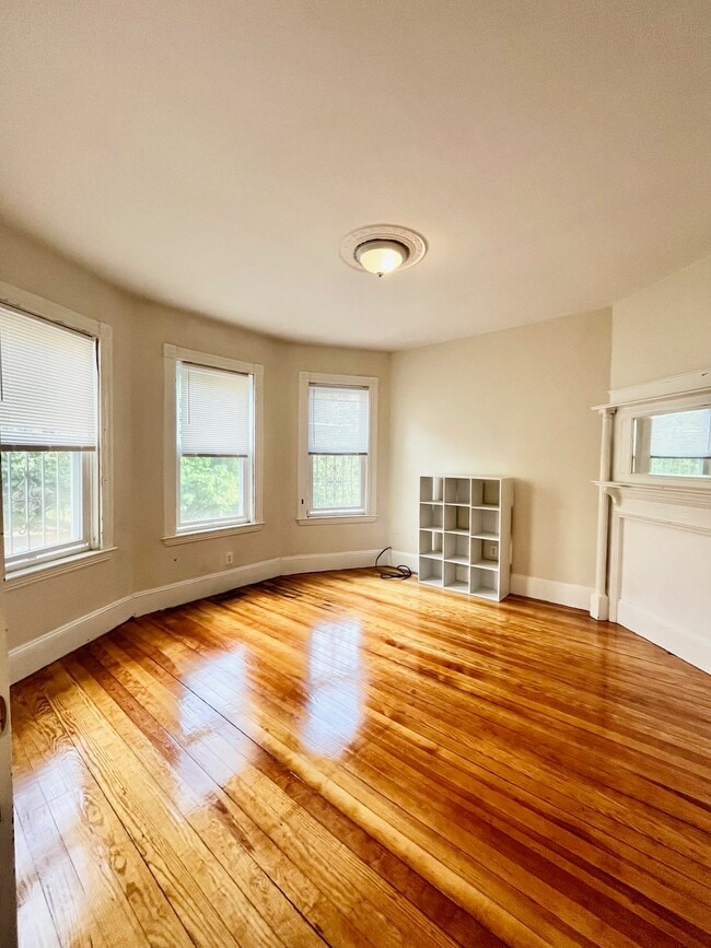 10 Bucknam St, Unit 1