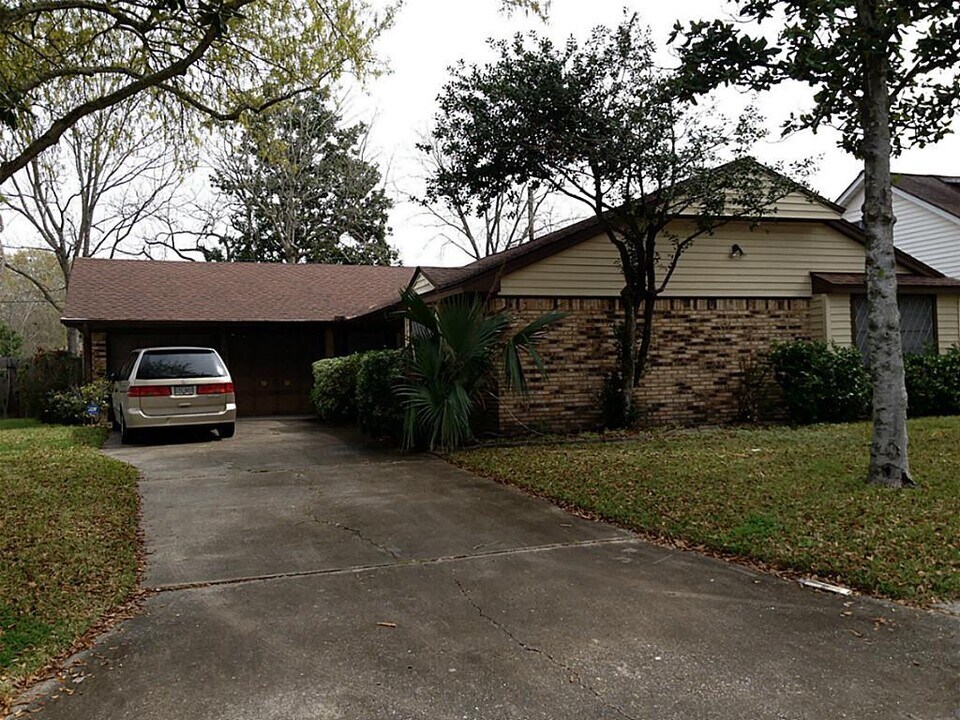 11803 S Perry Ave Photo