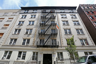 605 W 141st St in New York, NY - Foto de edificio - Building Photo