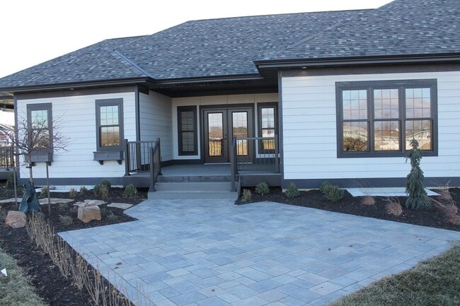 1007 E Maple Ave in Norfolk, NE - Building Photo - Building Photo