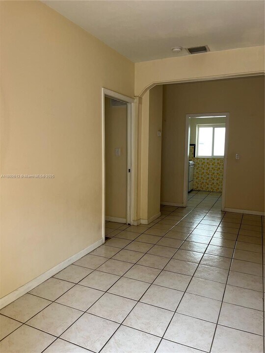 1035 SW 3rd St in Miami, FL - Building Photo