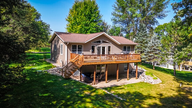 property at 15955 Bayview Dr NE