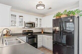 1550 Pine Harbor Way in Leland, NC - Building Photo - Building Photo