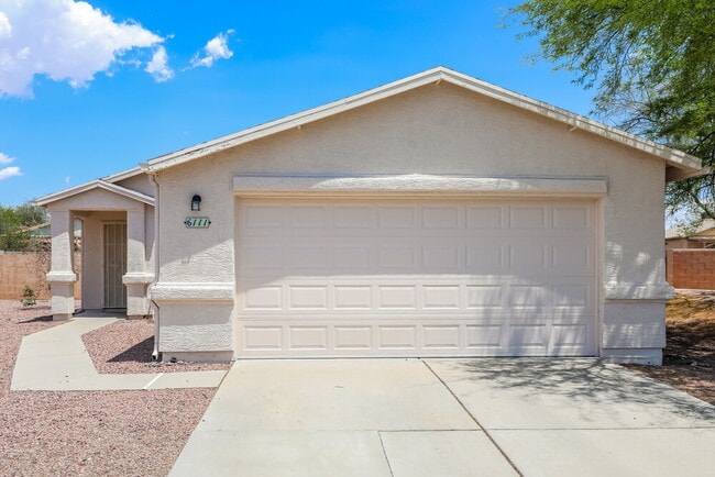 property at 6111 N Samantha Grove Dr