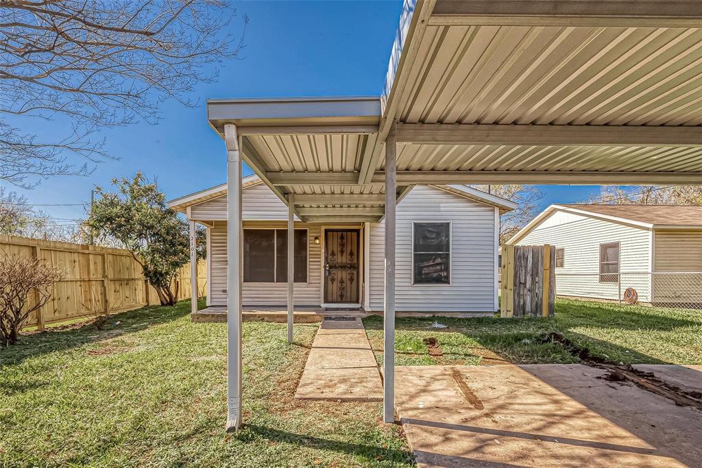 2101 Brewster St in Houston, TX - Foto de edificio