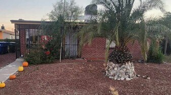 826 E Waverly St in Tucson, AZ - Building Photo