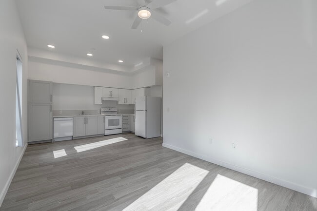 Terrace Glen in Portland, OR - Building Photo - Interior Photo