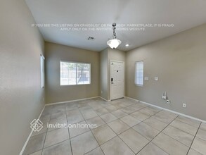 10513 Sun Palace Ct in Las Vegas, NV - Building Photo - Building Photo