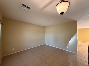 4487 S Rock St in Gilbert, AZ - Building Photo - Building Photo