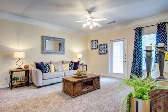 Villas at Hannover in Stockbridge, GA - Foto de edificio - Building Photo