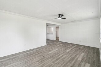 1833 Knollwood Dr in Holiday, FL - Building Photo - Building Photo