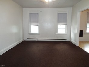 17 S Market St-Unit -Apt 201 in Elizabethtown, PA - Building Photo - Building Photo