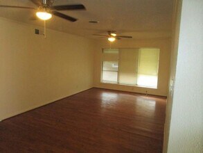 1210 McDonald Dr in Garland, TX - Building Photo - Building Photo