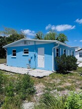 517 N 25th St in Fort Pierce, FL - Building Photo - Building Photo