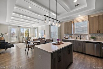 1521 Tribute Dr in Bloomfield Township, MI - Building Photo - Building Photo