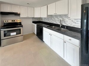 3238 Hunters Mill Ct in Richmond, VA - Foto de edificio - Building Photo