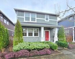 4421 Riverfront Blvd in Everett, WA - Building Photo