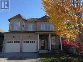 228 Vanda Dr in Vaughan, ON - Building Photo