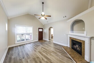 171 Moss Stone Ln in Calera, AL - Foto de edificio - Building Photo