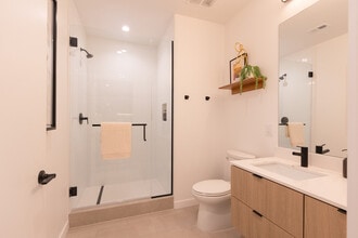 The Mitchell in Atlanta, GA - Building Photo - Building Photo