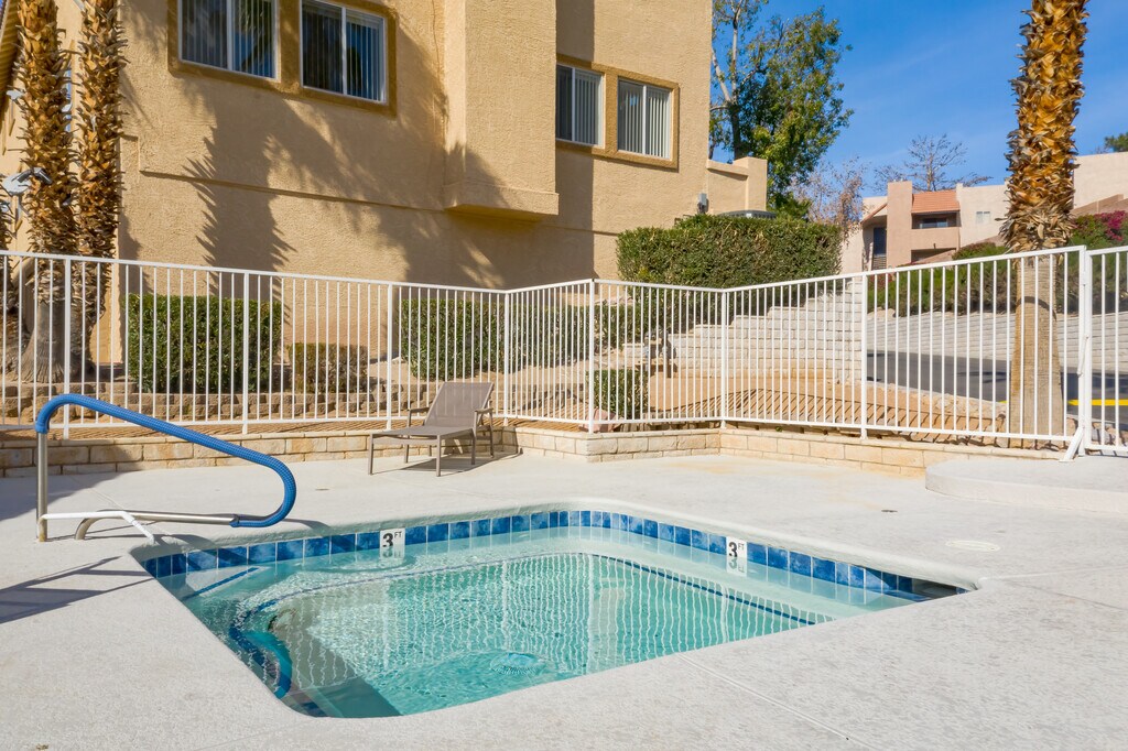 The Villas at South Pointe Apartments in Laughlin, NV