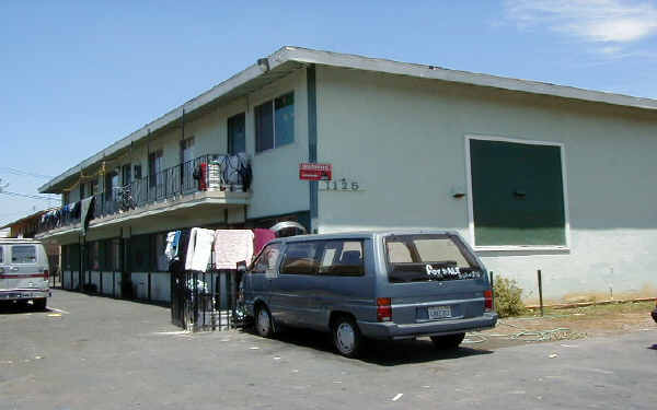 1125 W Brook St in Santa Ana, CA - Building Photo - Building Photo