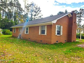 1536 Lanvale Rd in Leland, NC - Building Photo - Building Photo