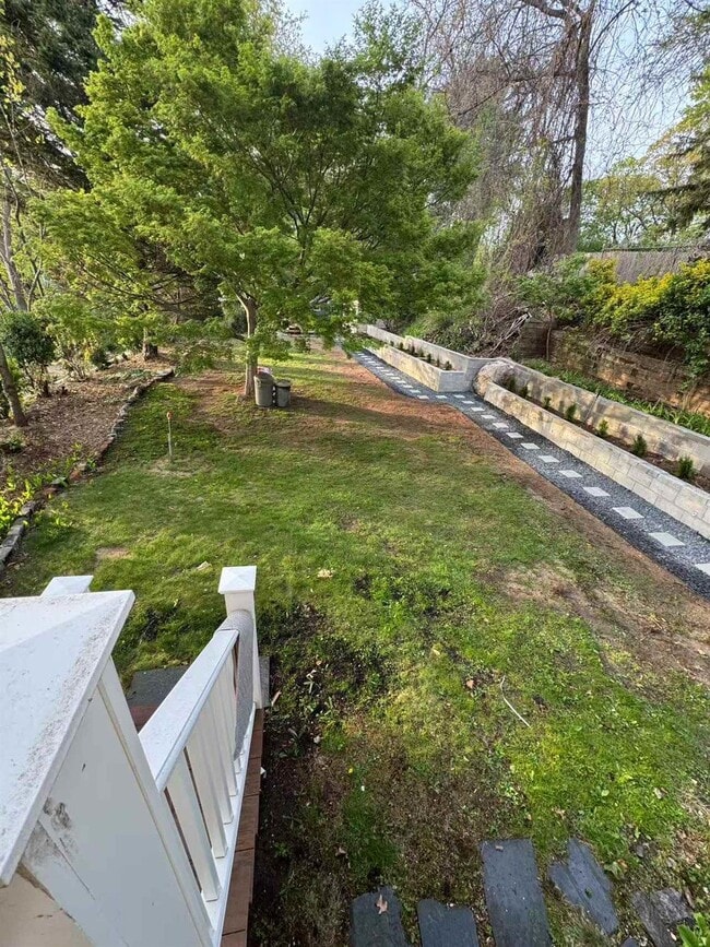 98 Glenwood Rd in Glenwood Landing, NY - Building Photo - Building Photo