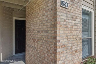 10200 Belle Rive Blvd in Jacksonville, FL - Foto de edificio - Building Photo