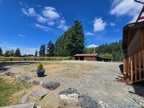 23777 Old Day Creek Rd in Sedro Woolley, WA - Building Photo - Building Photo