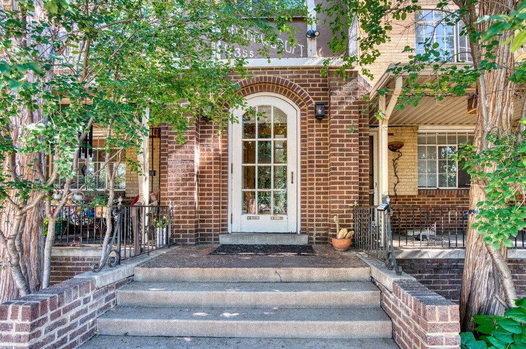 4355 Batavia Pl in Denver, CO - Building Photo