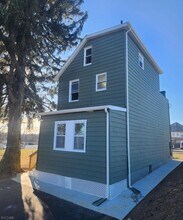 988 Bieher Alley in Phillipsburg, NJ - Building Photo - Building Photo