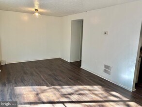 19205 Misty Meadow Terrace in Germantown, MD - Building Photo - Building Photo