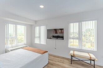 2551 Commercial St in San Diego, CA - Foto de edificio - Interior Photo