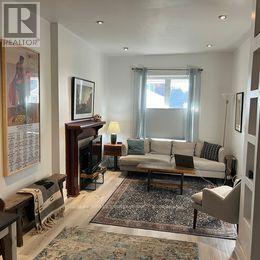 693 Woodbine Ave in Toronto, ON - Building Photo - Building Photo