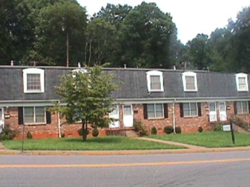 1801 E Church St Ext in Martinsville, VA - Building Photo