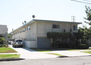 2064 Meridian Ave in South Pasadena, CA - Building Photo - Building Photo