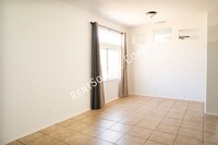 39440 Snowberry Way in Palmdale, CA - Foto de edificio - Building Photo