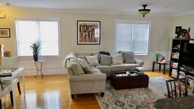 75 Brackett St in Quincy, MA - Building Photo - Building Photo