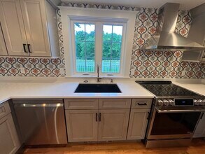 243 Dudley Rd in Bedford, MA - Building Photo - Building Photo