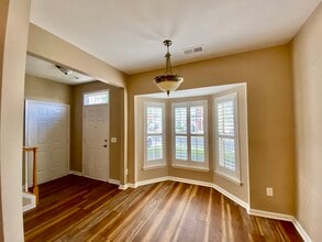6001 Boathouse Ln in Cramerton, NC - Building Photo - Building Photo